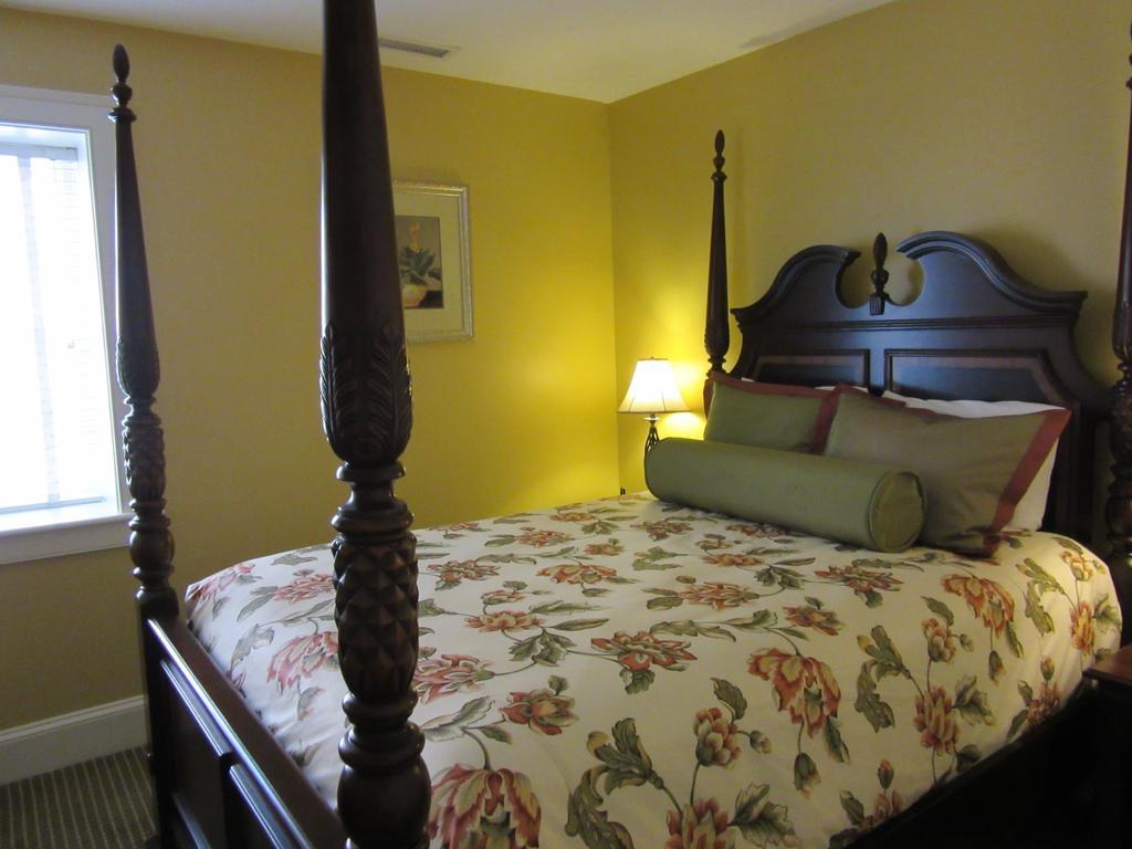 The Lodge Alley Inn Чарльстон Экстерьер фото